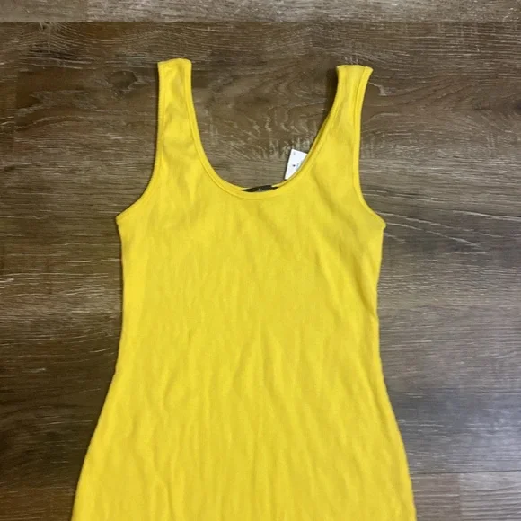 Yellow Sleeveless Dress - Picture 3 of 5
